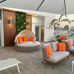 central-suites-tower.comcaribbean.com/