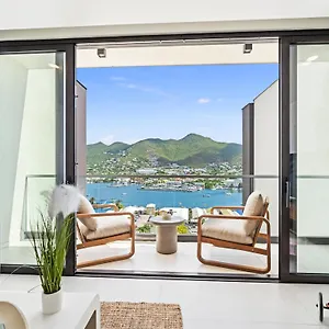 the-hills-residence.comcaribbean.com/