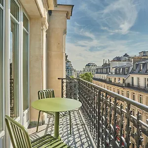 Numa Champs-elysees Апарт-отель Париж